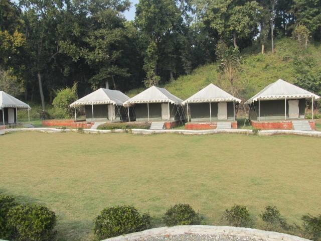 Derra Camp And Resort Jhajra ภายนอก รูปภาพ